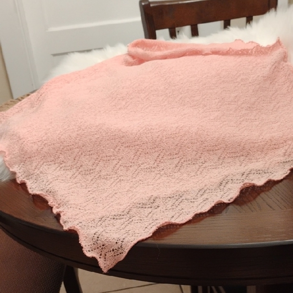 Emi Pink Lace Shawl